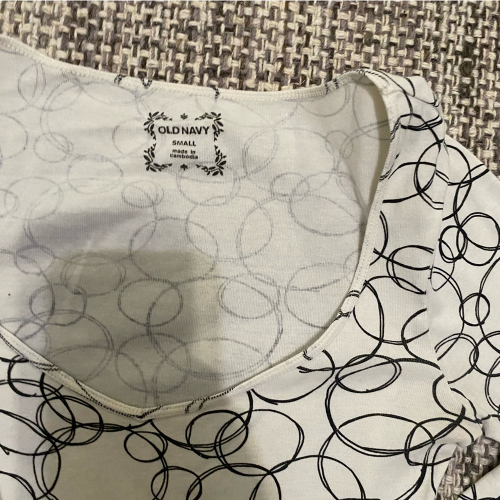 Old Navy Circle Geometric V-Neck 3/4 Sleeve Top S - Picture 5 of 7